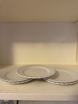 Lot of 5 Johnson Brothers REGENCY White Swirl Bread /Dessert Plates 6” England