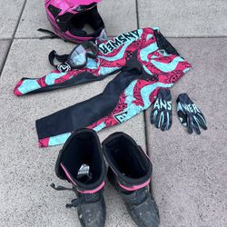 Dirtbike/quad gear for little girl 