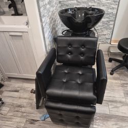 Like New Hair Washing Station