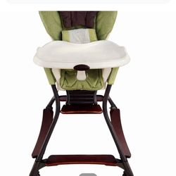 👶✨ Zen Collection™ High Chair (L7031) – Adjustable, Wood Accents – Originally $200+ FREE