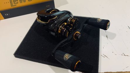 LEW’S TEAM LEW’S ELITE- TI Baitcast Reel LH