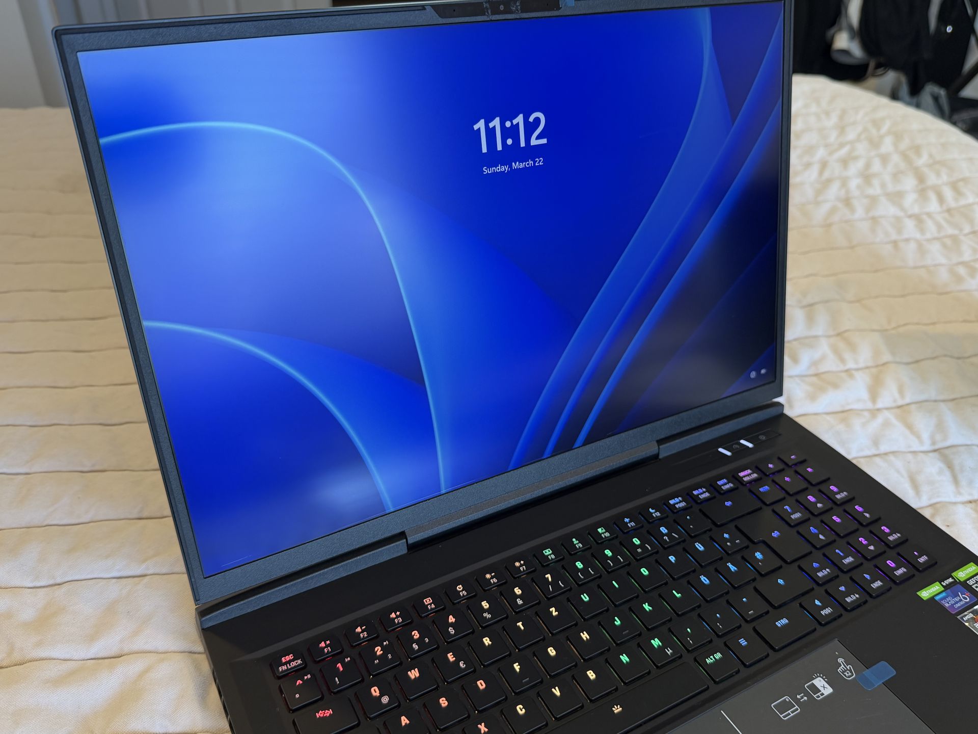 XMG NEO 17 (M22) Gaming Laptop | RTX 3080 Ti (175W) | Ryzen 9 6900HX | 64GB DDR5 | 240Hz QHD+