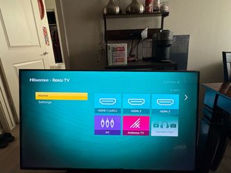 65” Hisense Roku tv