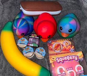 Sqweeezy Banana + Ducks + Peach + Hotdog + Ice Cream + Needoh Cube +  3 Mini Dumplings