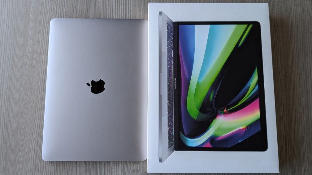 13" MacBook Pro (Excellent Condition)