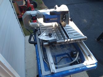 Kobalt tile saw