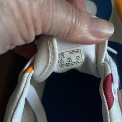 Shoes//add down when sold