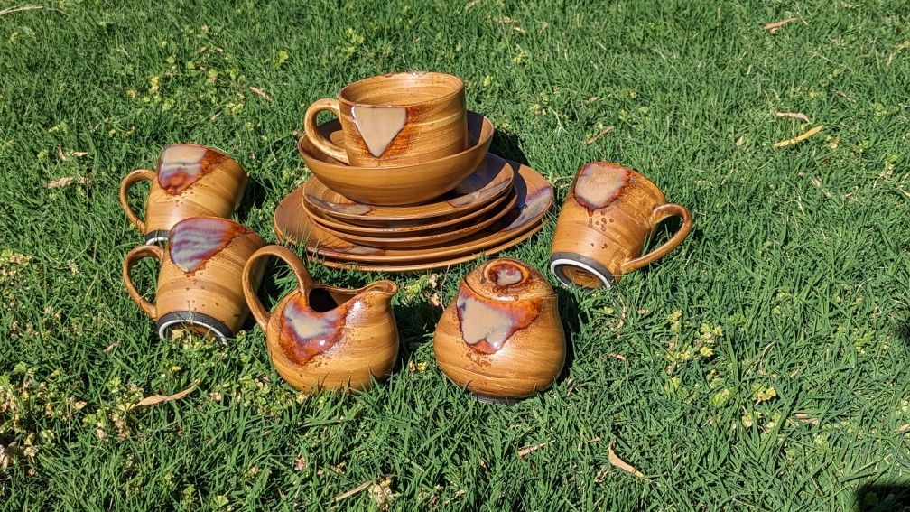 Sango Splash Brown 4951 Dinnerware Set 12 pcs plates bowl cups & more