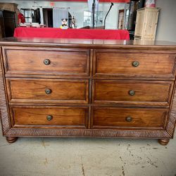 Dresser Drawers (CindyCrawford Home) 