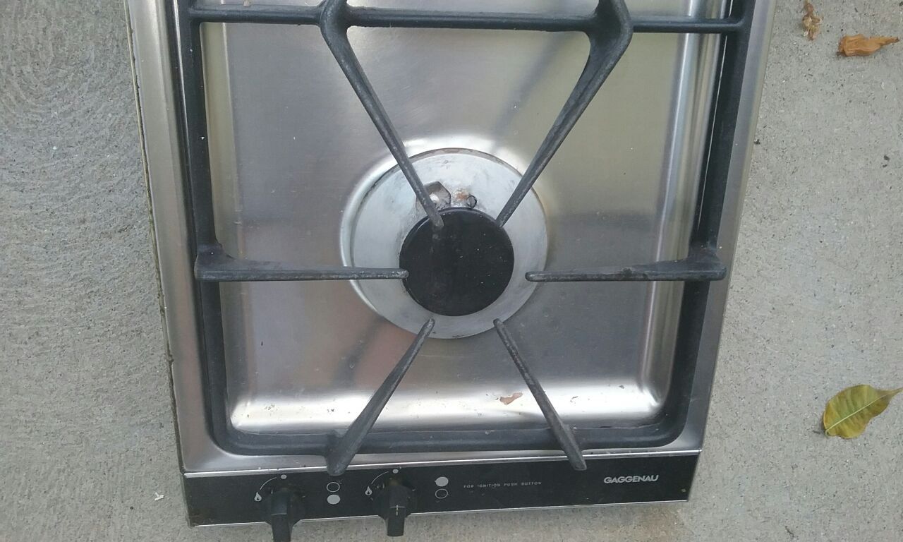 Gaggenau Upscale Cooktop GAS Model VG 223812 for Sale in Los Angeles