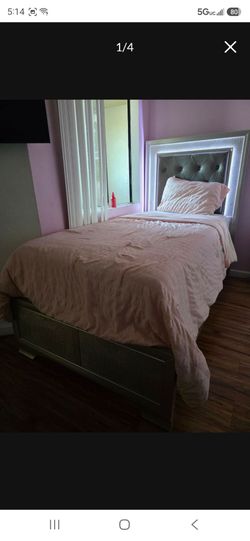 Twin bed with lights