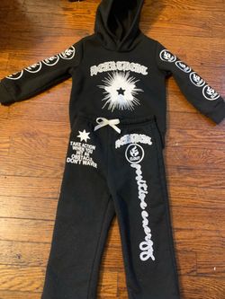 toddler girl sweatsuit size 2/3 yr