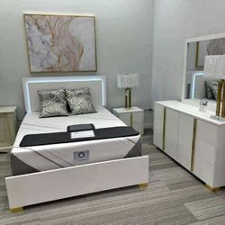 ✨New white and Gold complete bedroom set- no credit needed to finance only $39 down 🔥