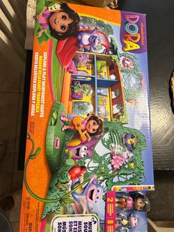 Dora Explore & Play Rainforest Casita Playset