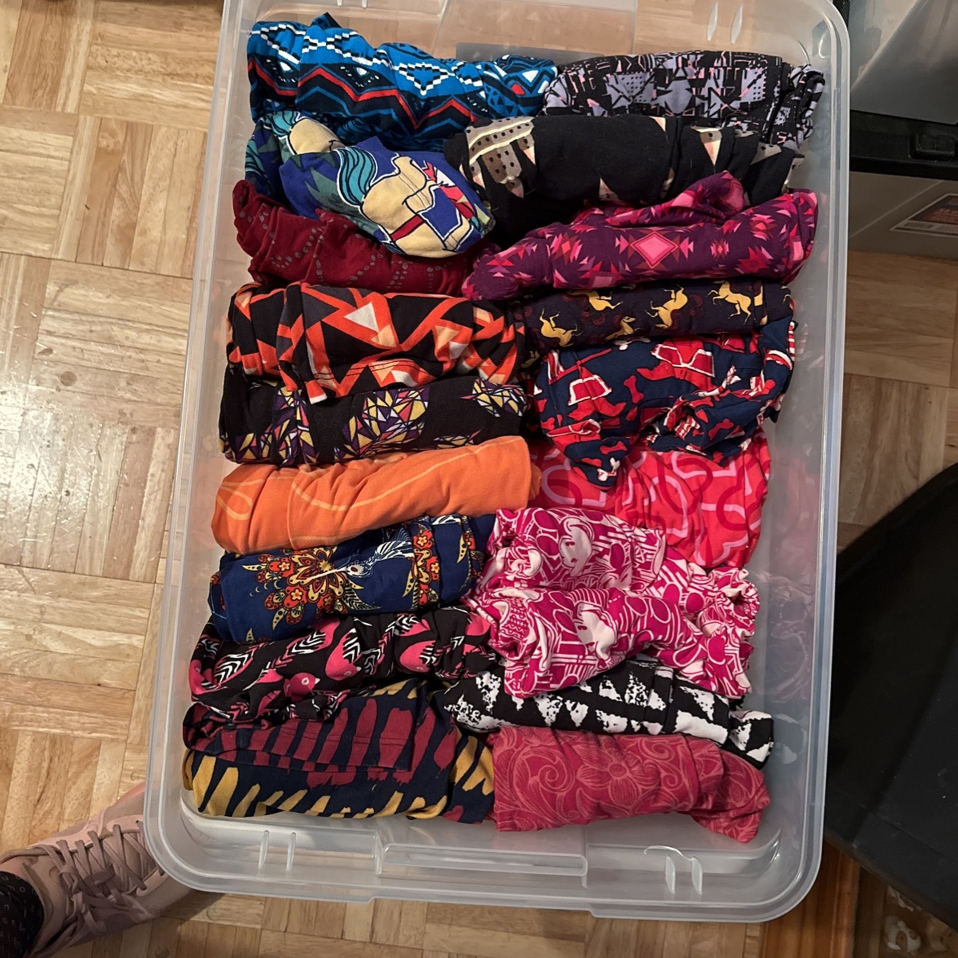 Lularoe Tall And Curvy Leggings