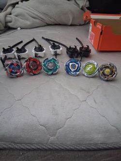 Hasbro Edition Beyblade X  Collection With Launchers