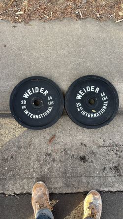 2 44lb Weight Plates