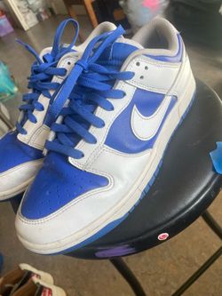 Blue Nikes sz 9