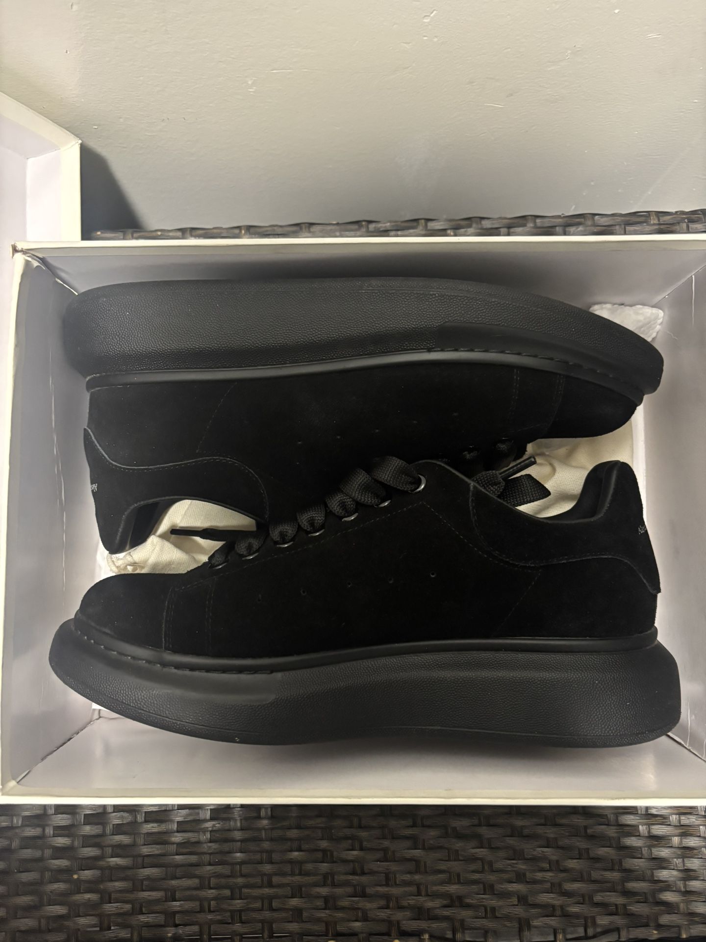 A mcqueens size 10 mens black suede