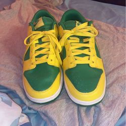 Reverse Brazil Nike Dunks 