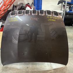 2014 - 2018 Jeep Grand Cherokee Hood 