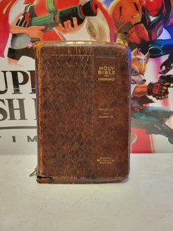 1940's The Oxford Self-Pronouncing Concordance Holy Bible Red Letter Edition USA Printed