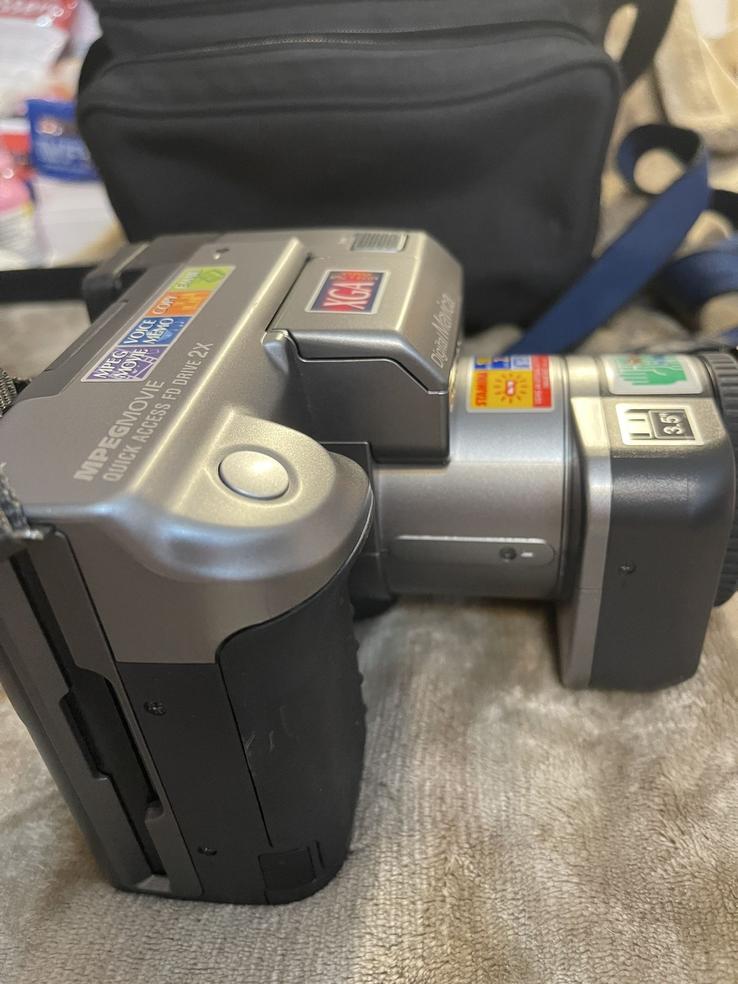 Sony Mavica MVC-FD91 Digital Camera