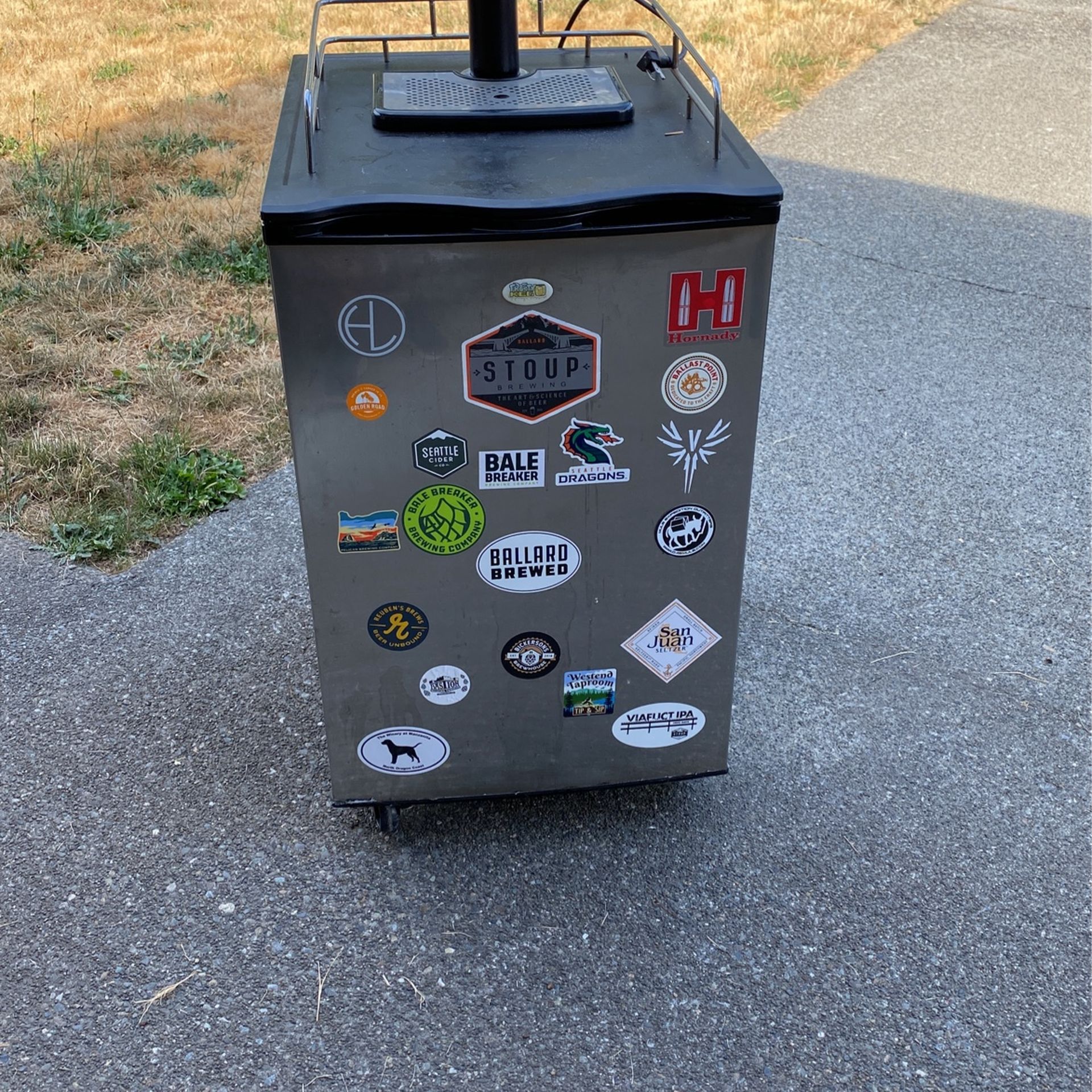 Fully functional Kegarator. With Cleaning Supplies, And Tank