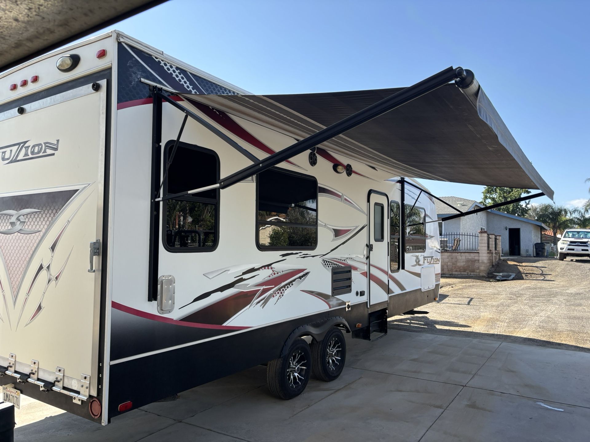 2012 28ft Toy Hauler Fusion- Forest River