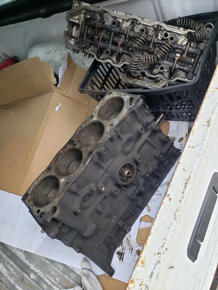 '89 Toyota 22re short block & head for rebuild for Sale in Anaheim, CA OfferUp