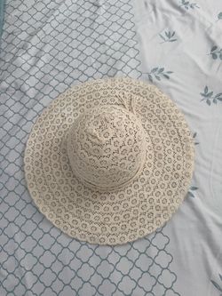 Cream Crochet Wide Brim Sun Hat