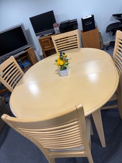 6 Piece Bassett Oval Dining Set