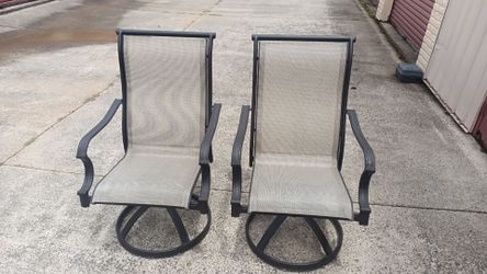 2 swivel chairs
