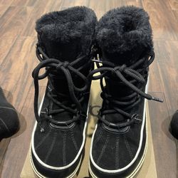 Aldo Women Waterproof Boots 