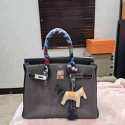 Stunning Authentic Bi color  Hermes BIRKIN 30 SHW Purse