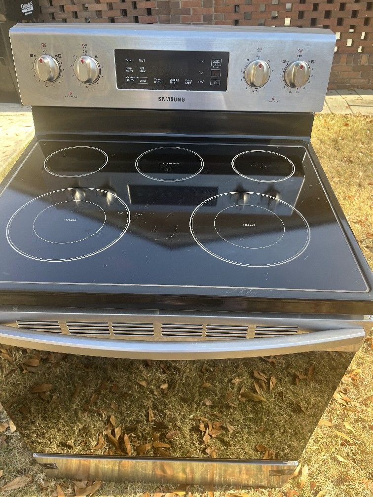 Samsung 30-in Glass Top 5 Burners Stove