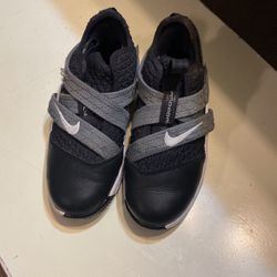 Nike Boys Size 10.5c