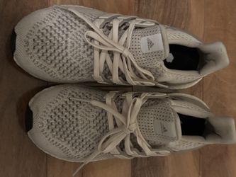 Adidas Ultra Boost Cream Size 8