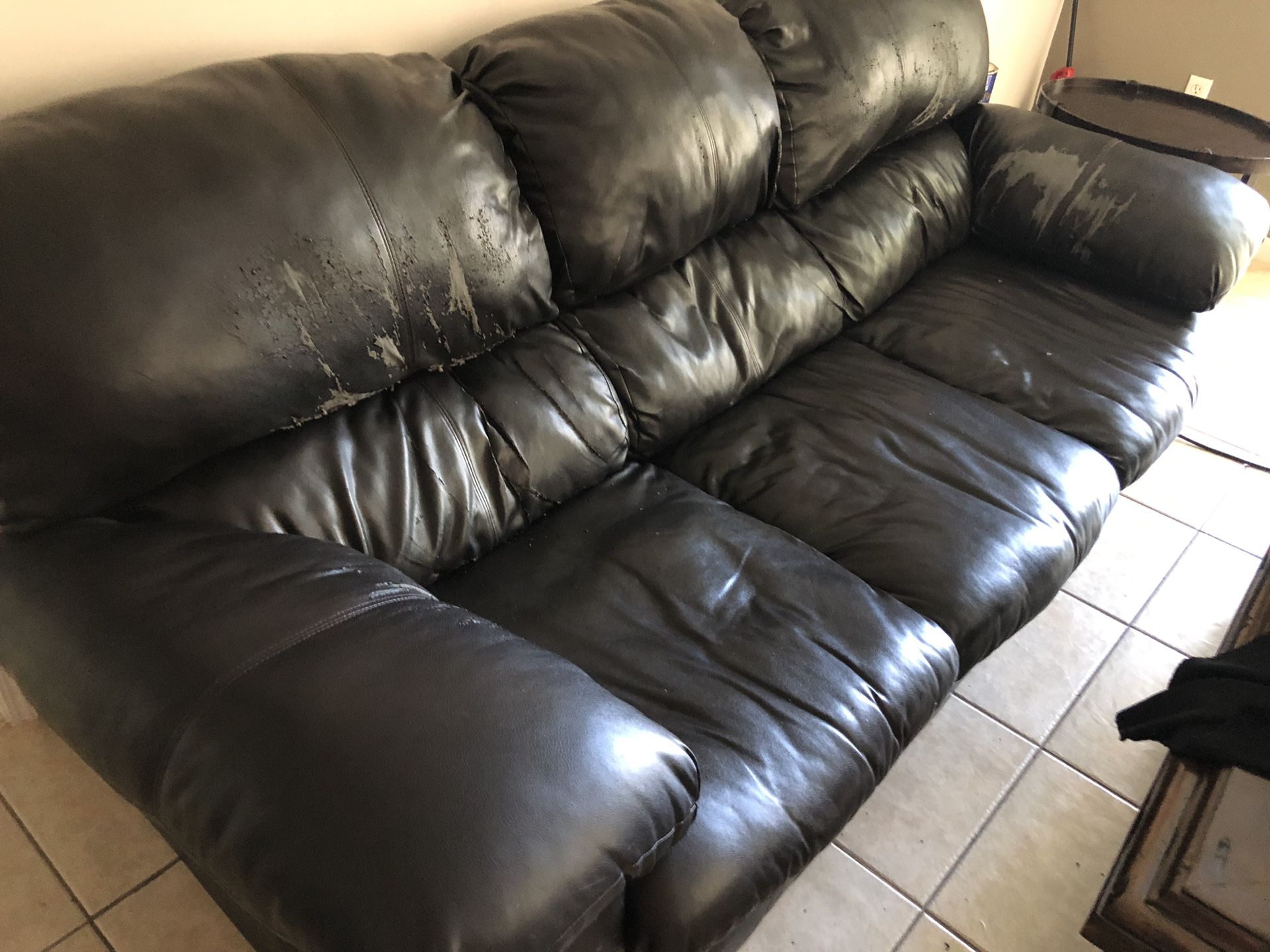 FREE LEATHER COUCH!