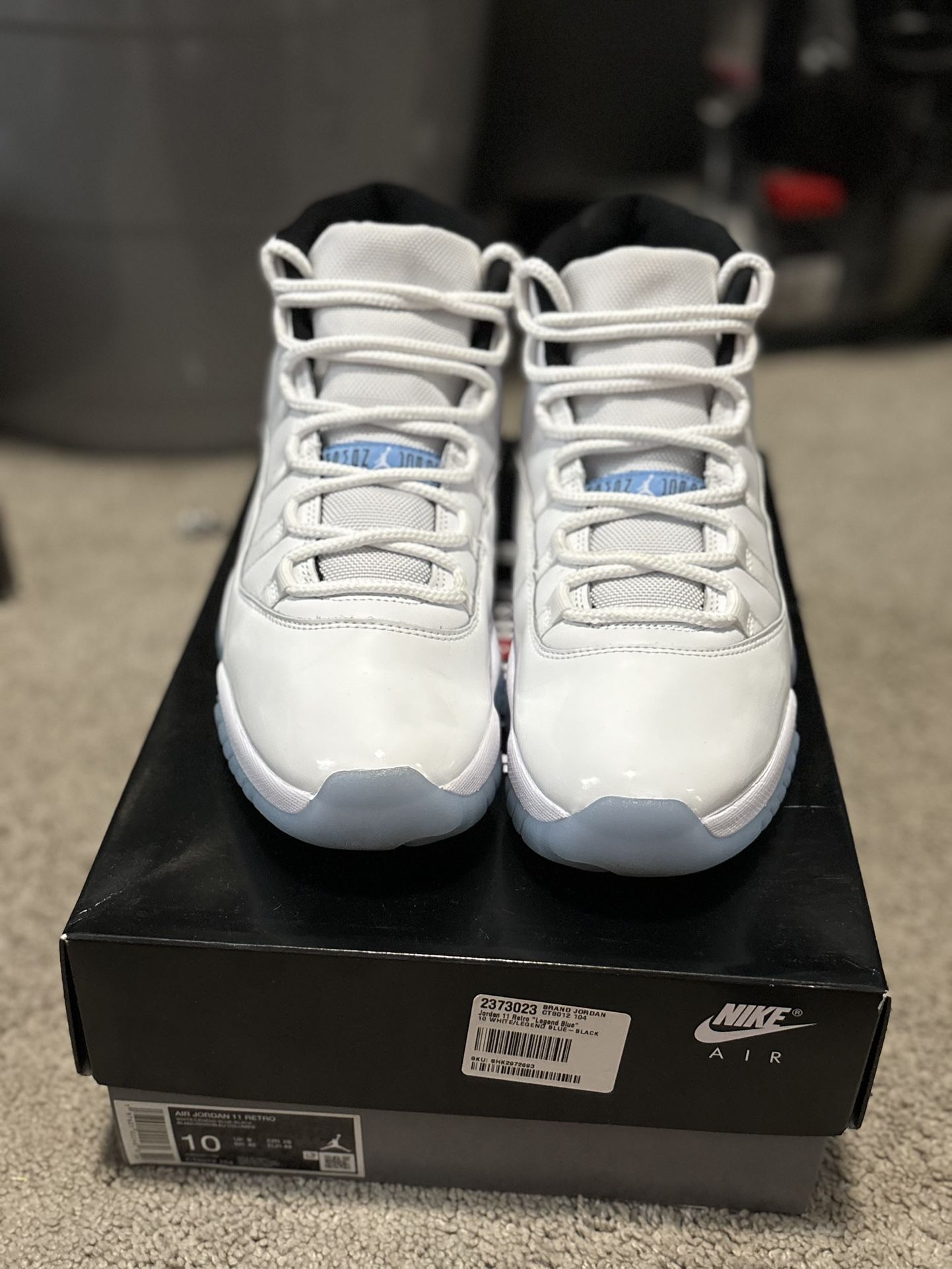 Jordan 11 Legend Blue