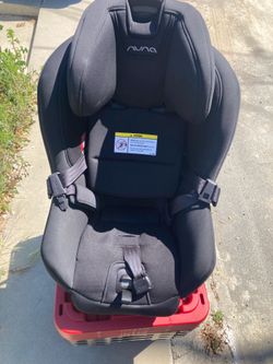 Nuna Rava car seat