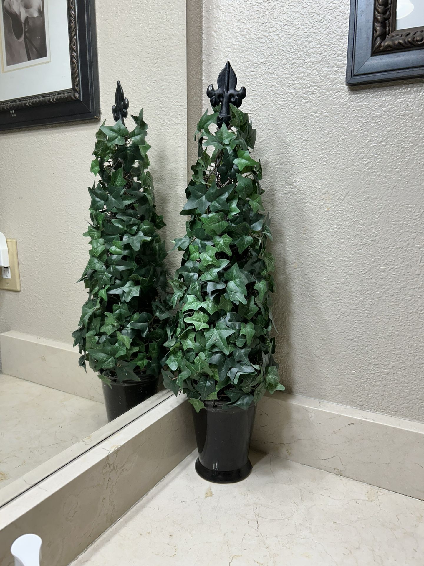Tabletop Topiary 2ft High 