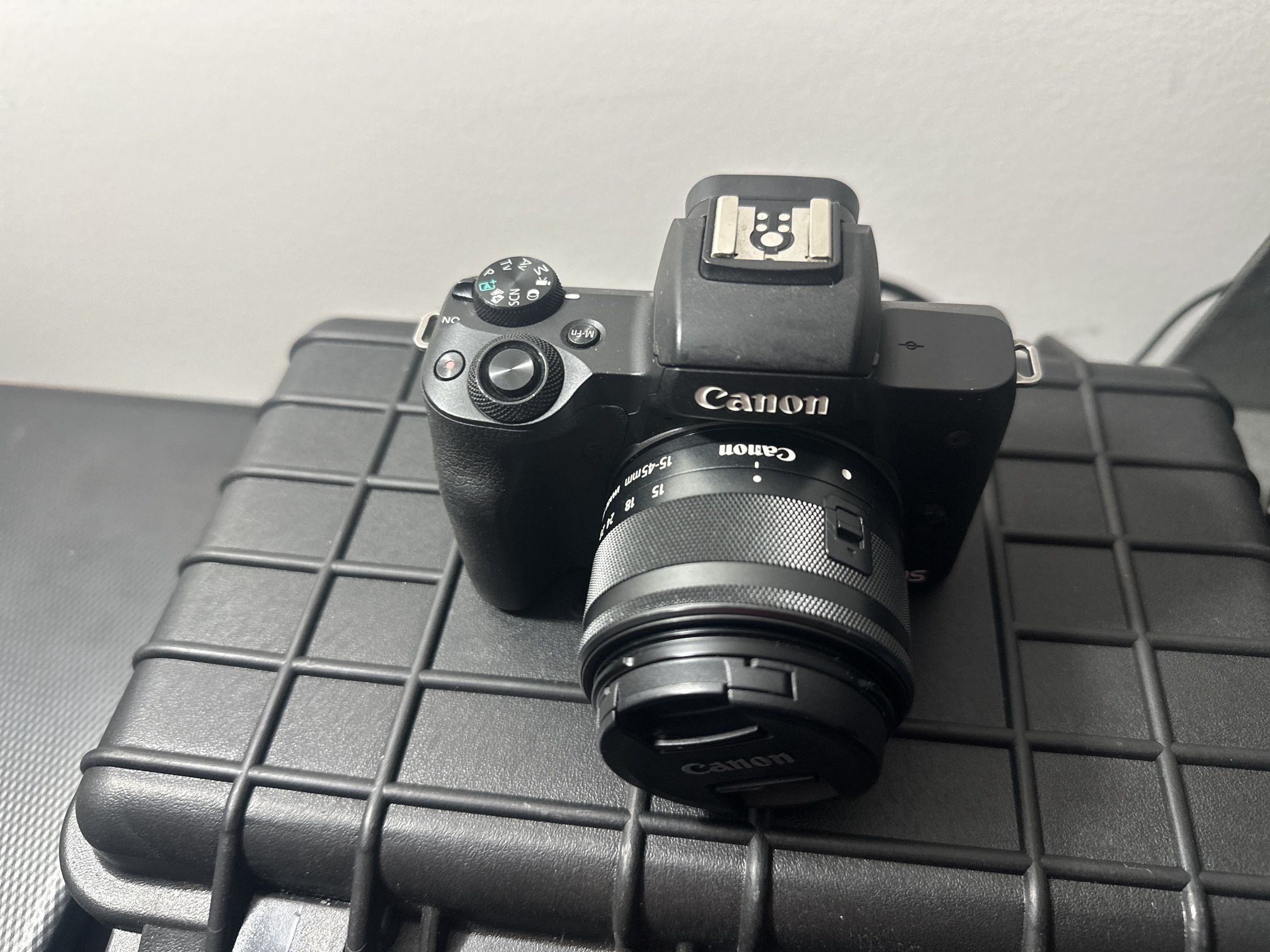 Canon m50