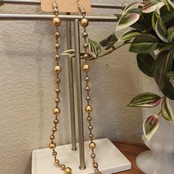 Beautiful Unique Costume Fashion Necklace Jewelry. 