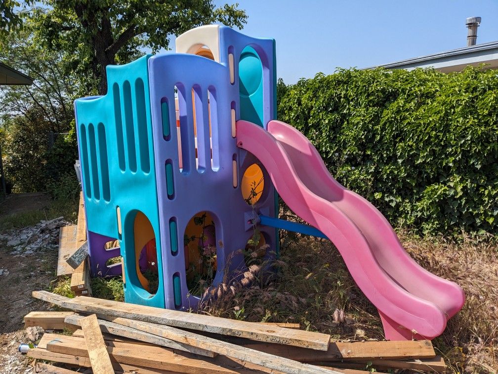 Little Tikes Climbing Towers Playground Kids Toy