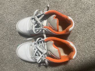 Size 6.5 air Jordon’s 5 retro low Miami