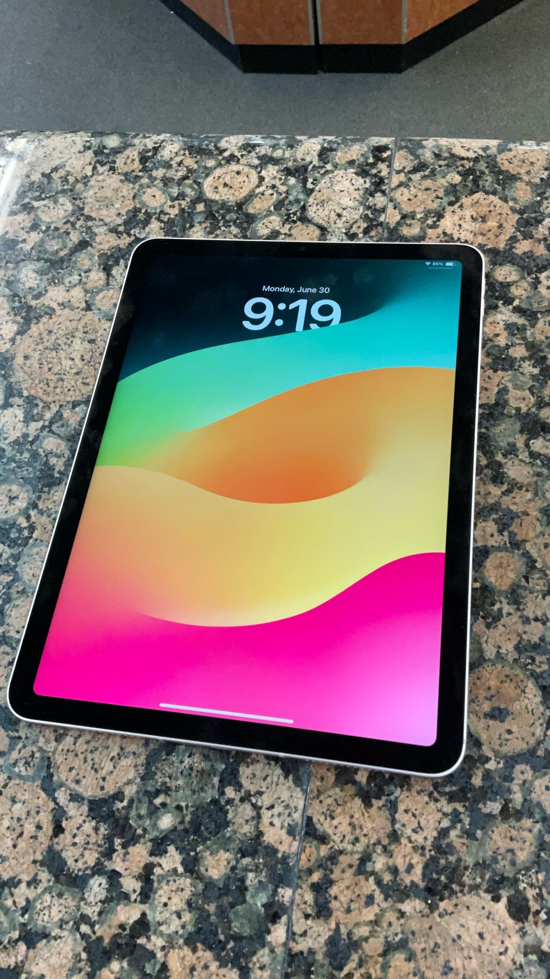 iPad Air 5th Gen 64gb WiFi Cellular ** 4th Of July Sale