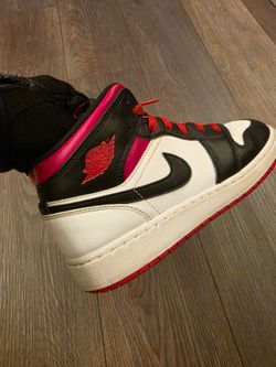 Nike Air Jordan 1 High-Top Sneakers