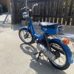 Suzuki FA50 Moped