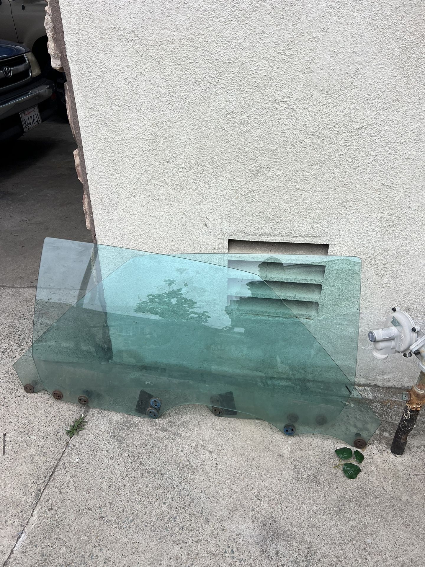 78 Oldsmobile Cutlass Door Glass